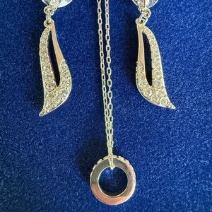 Swarovski Crystal Dangle Earrings and Circle Pendant necklace